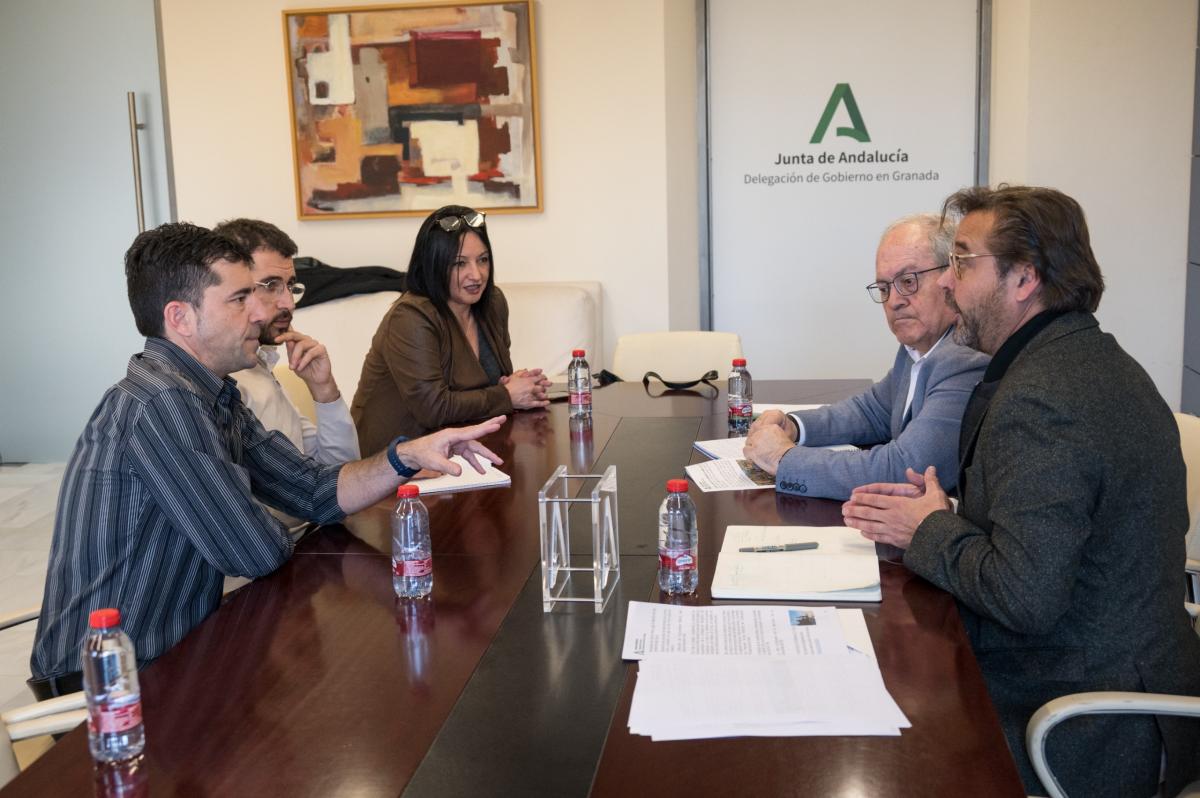 Encuentro entre representantes de CCOO y delegados provinciales de la Junta de Andaluca